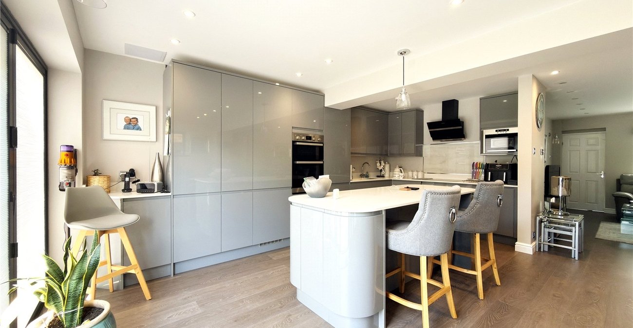 4 bedroom house for sale in Hextable | Robinson Jackson