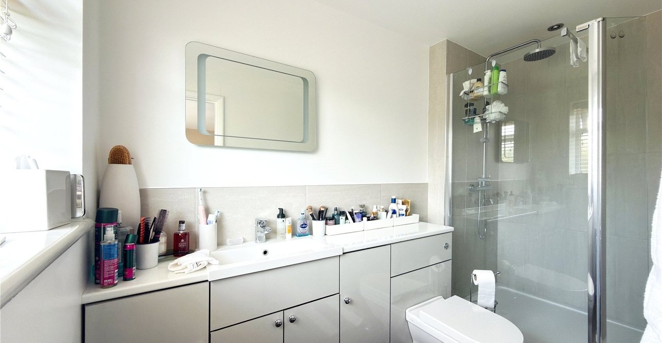 4 bedroom house for sale in Hextable | Robinson Jackson
