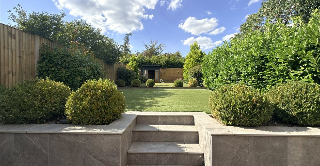 4 bedroom house for sale in Hextable | Robinson Jackson