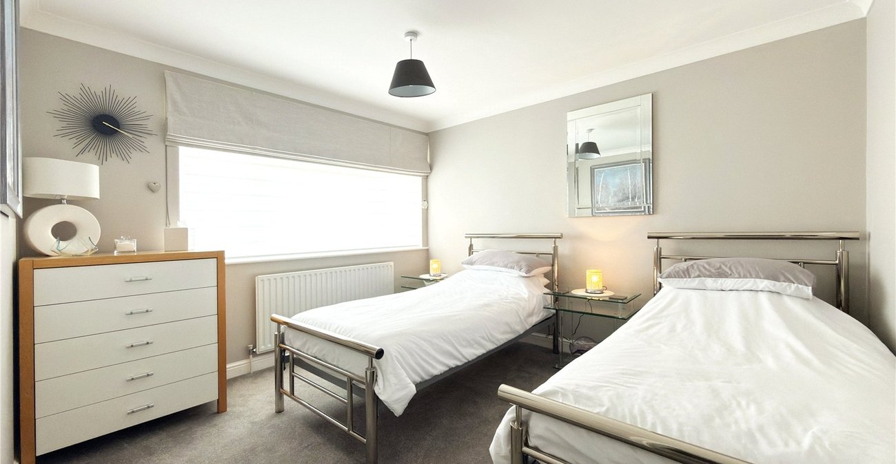 4 bedroom house for sale in Hextable | Robinson Jackson