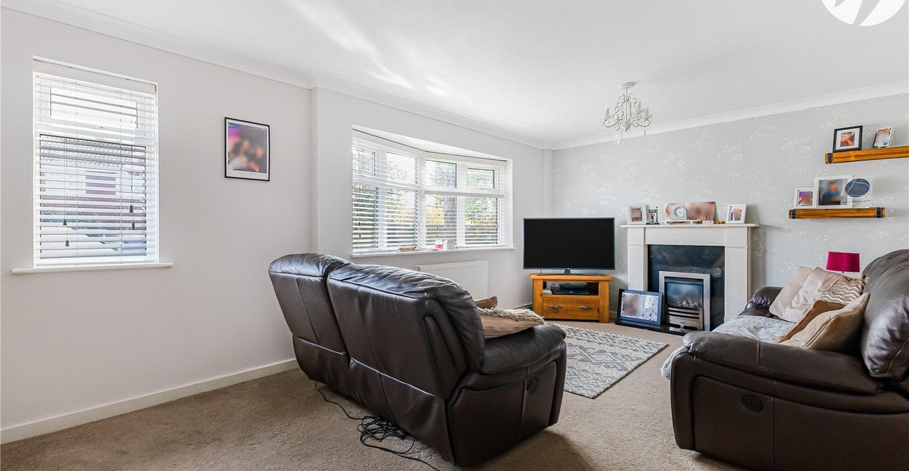 4 bedroom house for sale in Hextable | Robinson Jackson