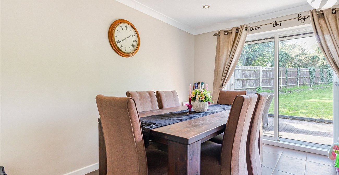 4 bedroom house for sale in Hextable | Robinson Jackson