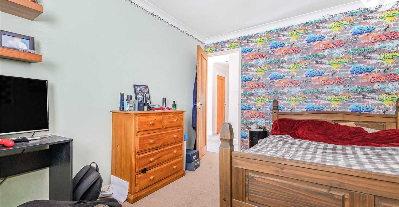 4 bedroom house for sale in Hextable | Robinson Jackson