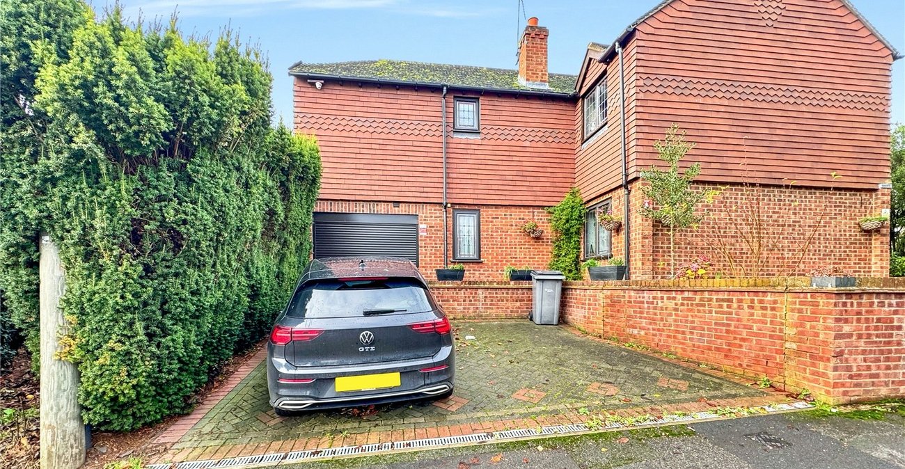 5 bedroom house for sale in Hextable | Robinson Jackson