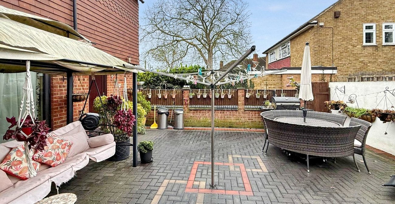 5 bedroom house for sale in Hextable | Robinson Jackson