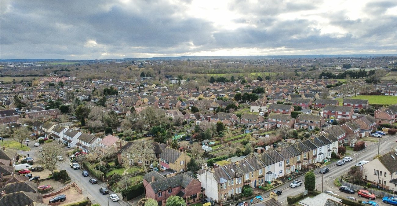 5 bedroom house for sale in Hextable | Robinson Jackson