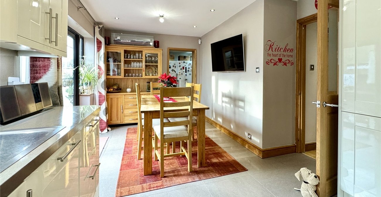 5 bedroom house for sale in Hextable | Robinson Jackson