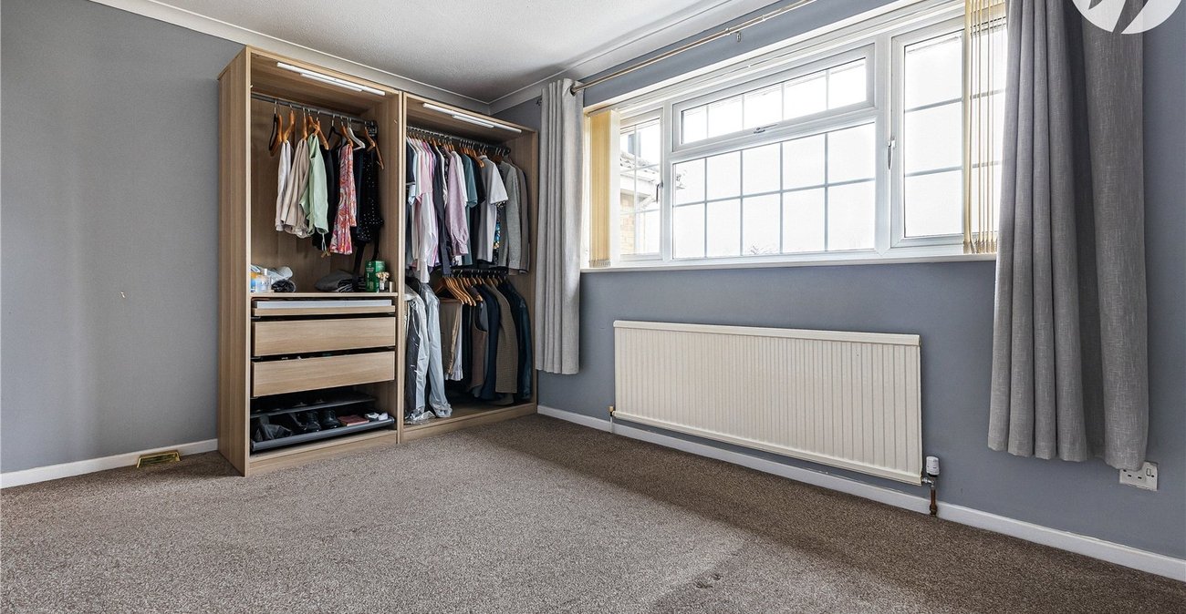 2 bedroom house for sale in Hextable | Robinson Jackson