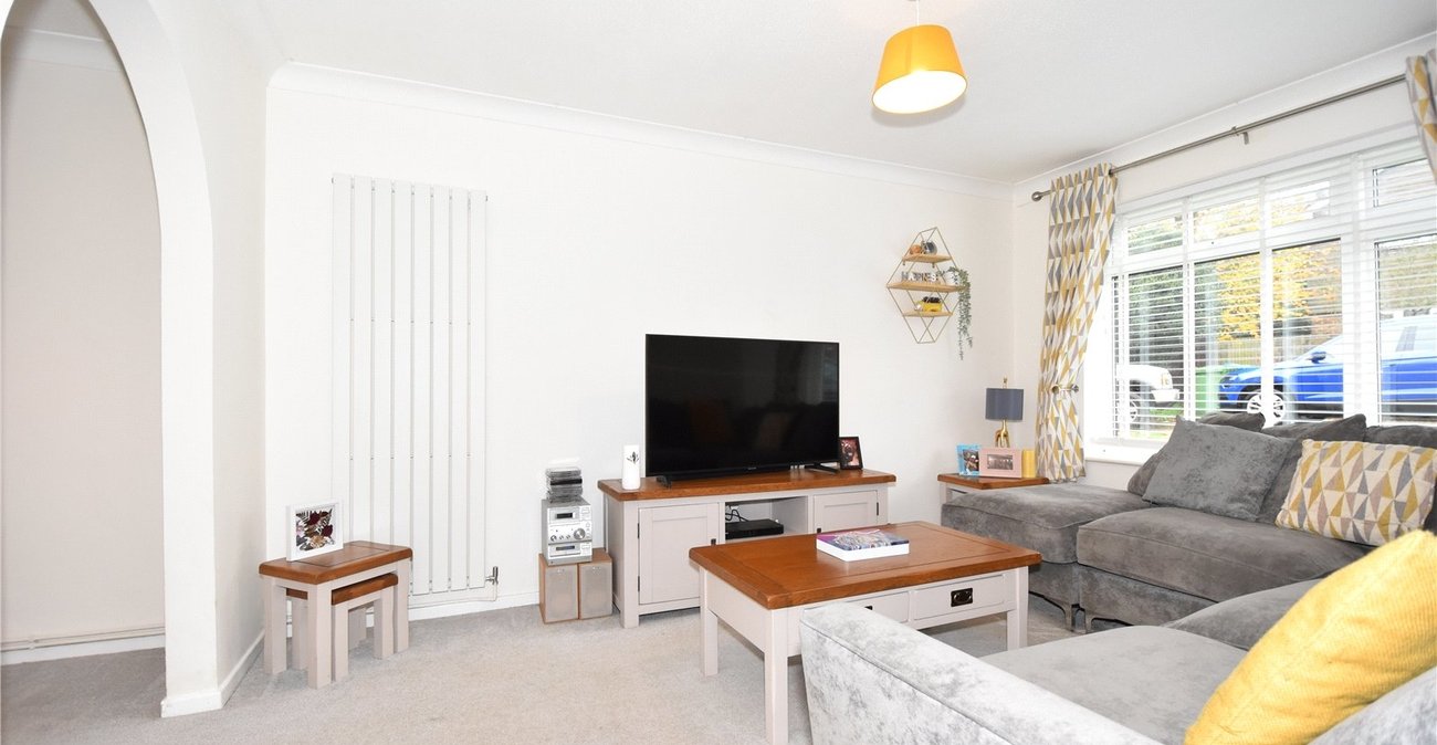 3 bedroom house for sale in Hextable | Robinson Jackson