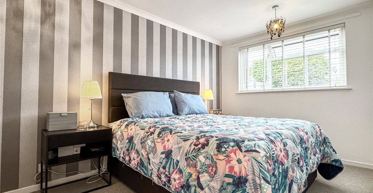 4 bedroom house for sale in Hextable | Robinson Jackson