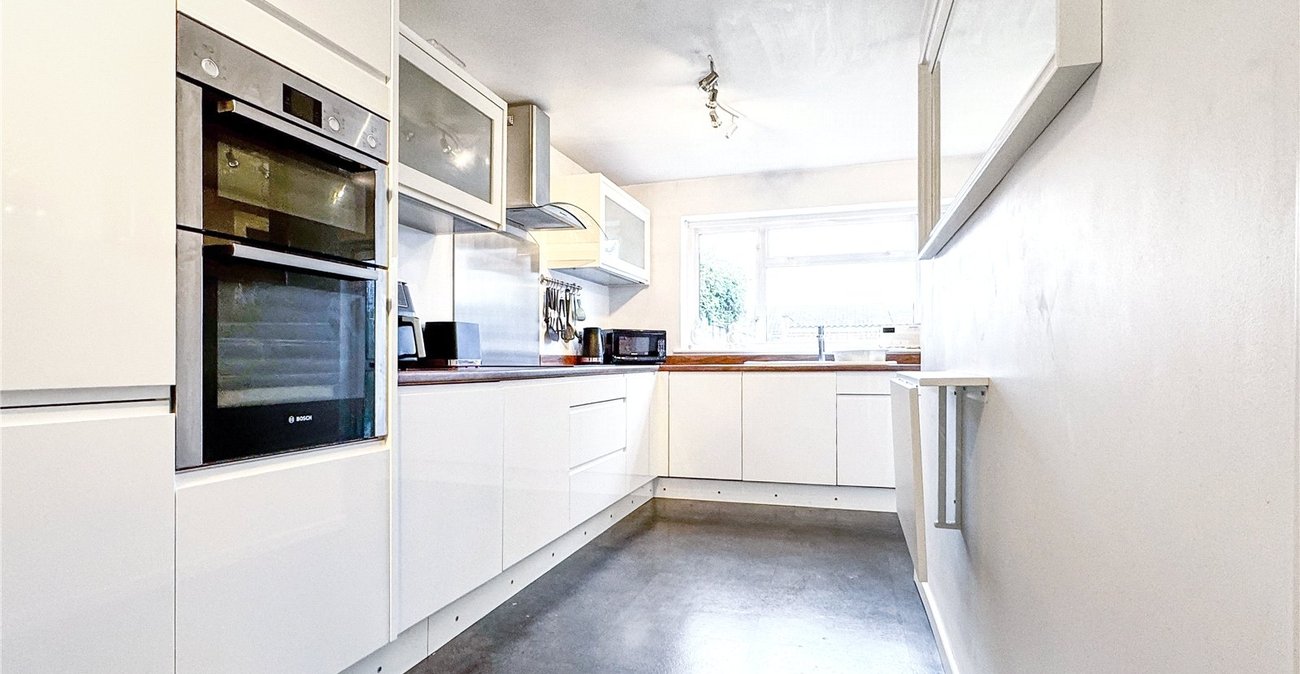 4 bedroom house for sale in Hextable | Robinson Jackson