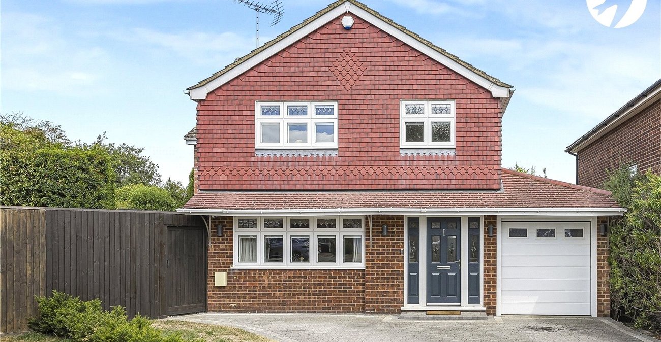 4 bedroom house for sale in Hextable | Robinson Jackson