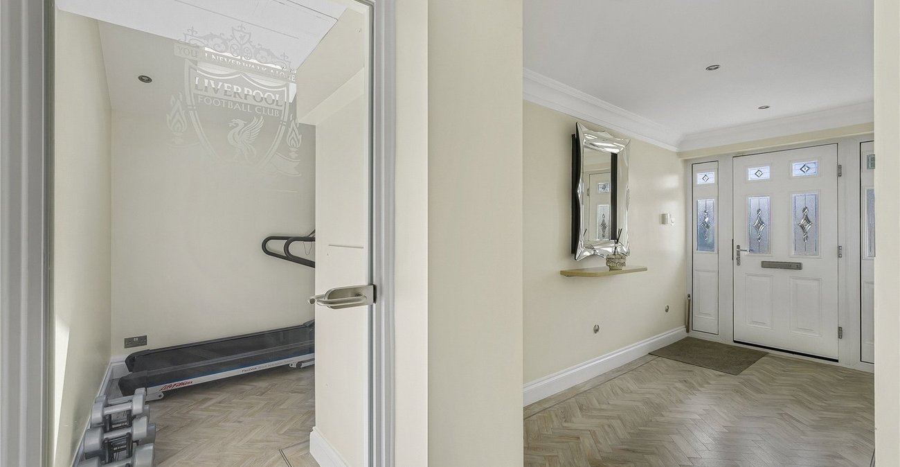 4 bedroom house for sale in Hextable | Robinson Jackson