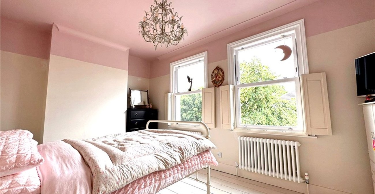3 bedroom house for sale in Bromley | Robinson Jackson
