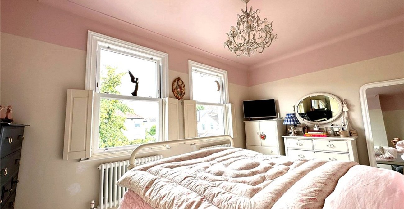 3 bedroom house for sale in Bromley | Robinson Jackson