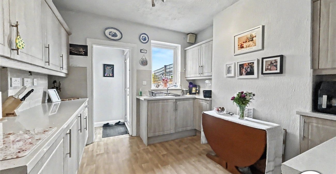 2 bedroom house for sale in Sidcup | Robinson Jackson