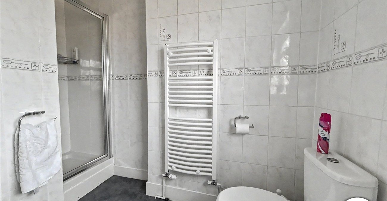 2 bedroom house for sale in Sidcup | Robinson Jackson