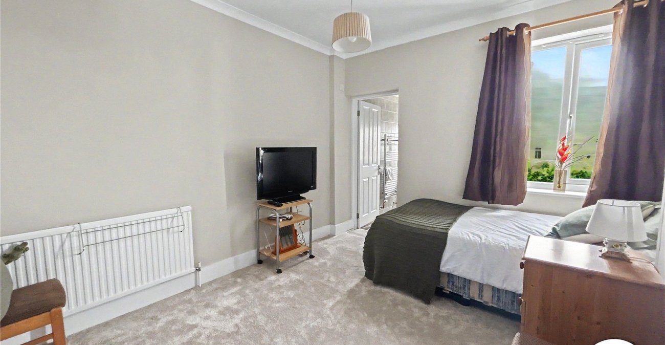 2 bedroom house for sale in Sidcup | Robinson Jackson
