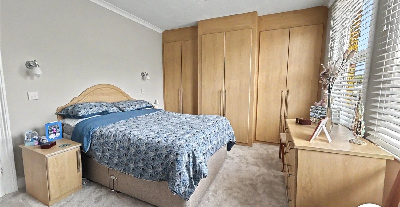 2 bedroom house for sale in Sidcup | Robinson Jackson
