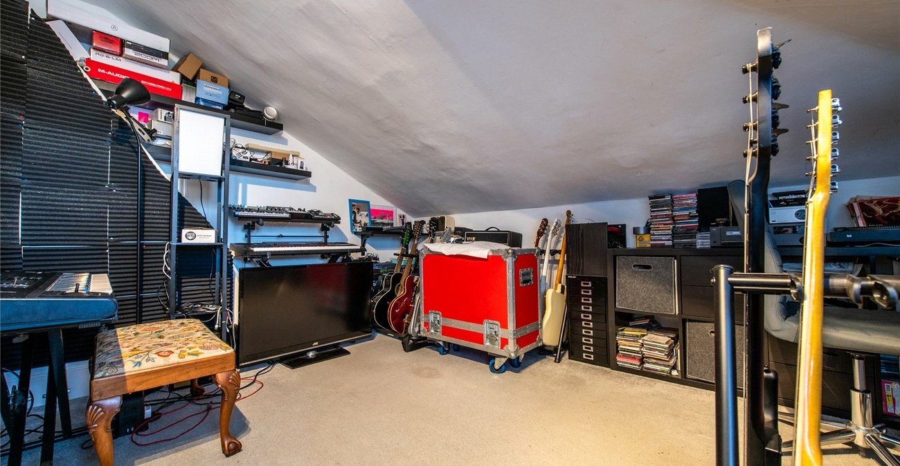 4 bedroom house for sale in Gravesend | Robinson Michael & Jackson