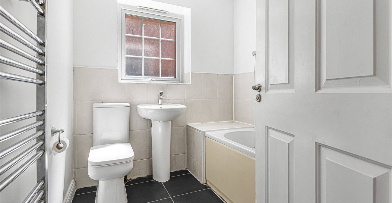 4 bedroom house for sale in Strood | Robinson Michael & Jackson