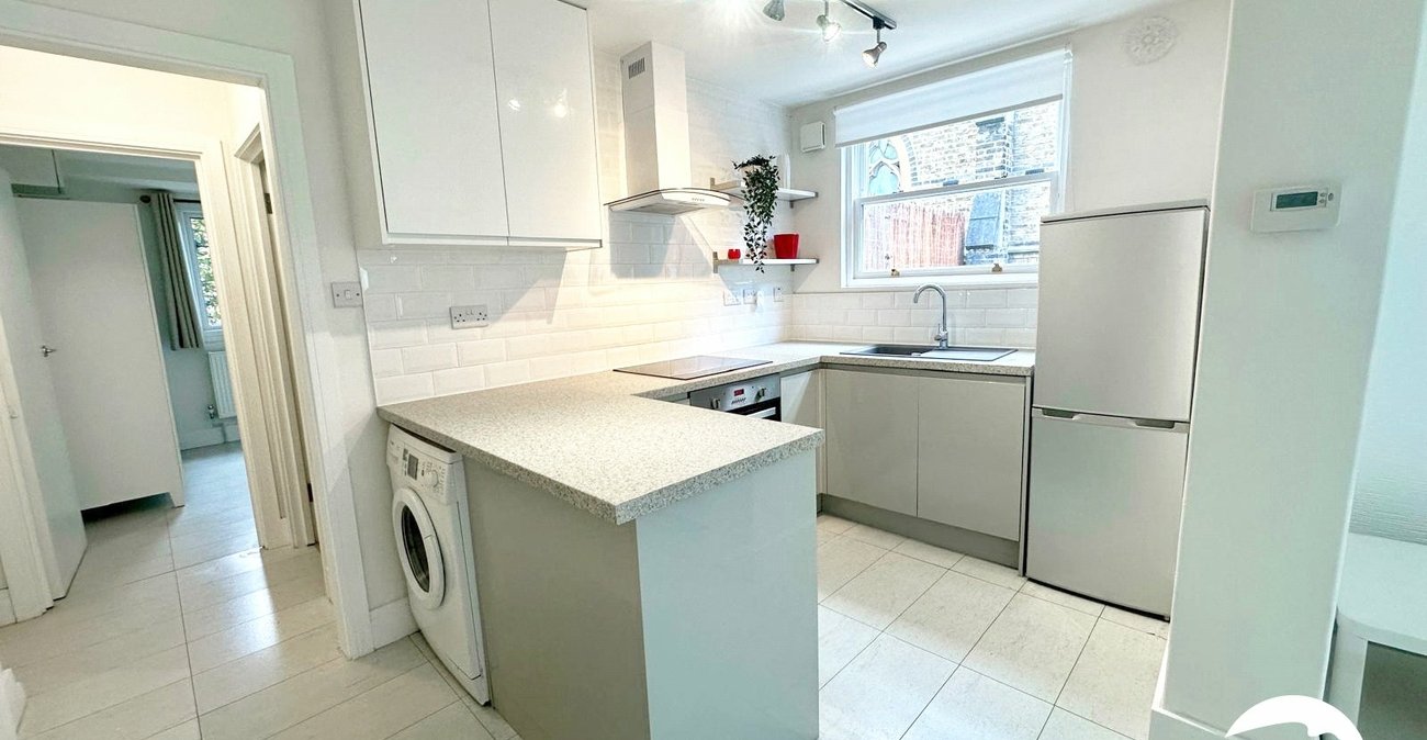 1 bedroom property for sale in London | Robinson Jackson