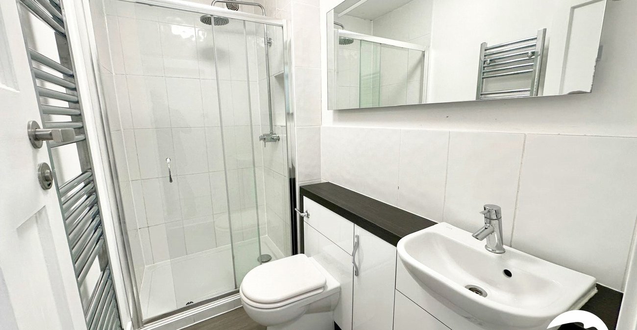 1 bedroom property for sale in London | Robinson Jackson