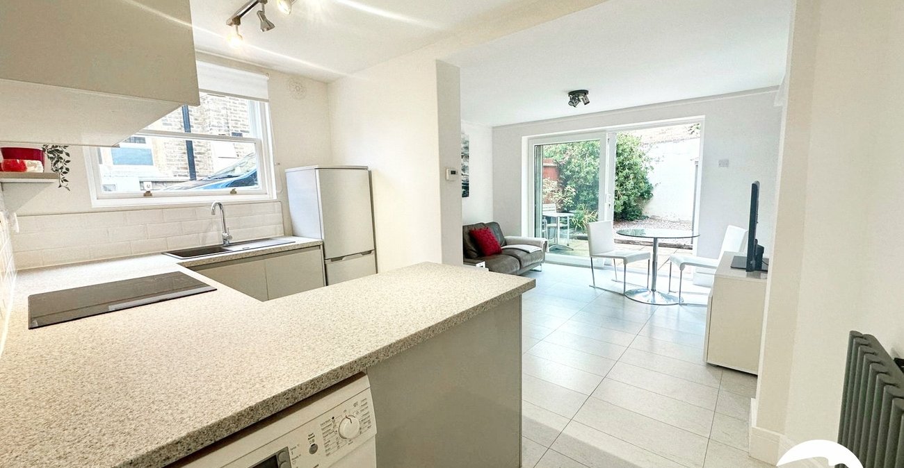 1 bedroom property for sale in London | Robinson Jackson