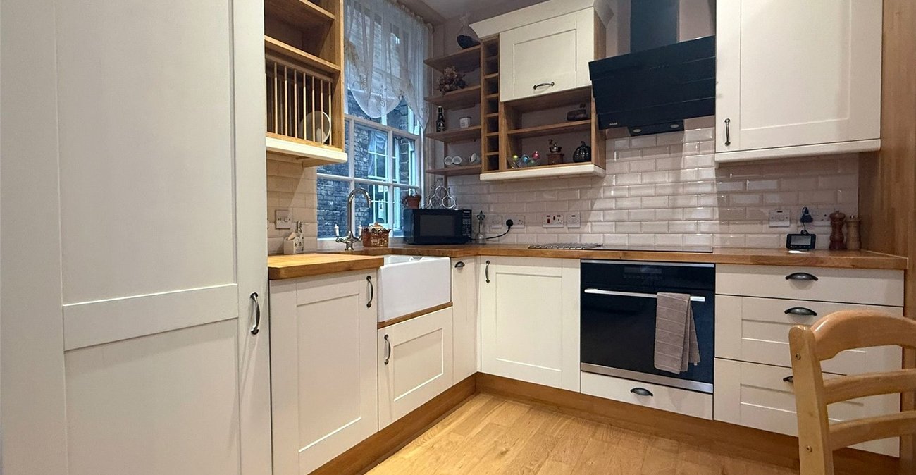 1 bedroom property for sale in 88 West Street | Robinson Michael & Jackson