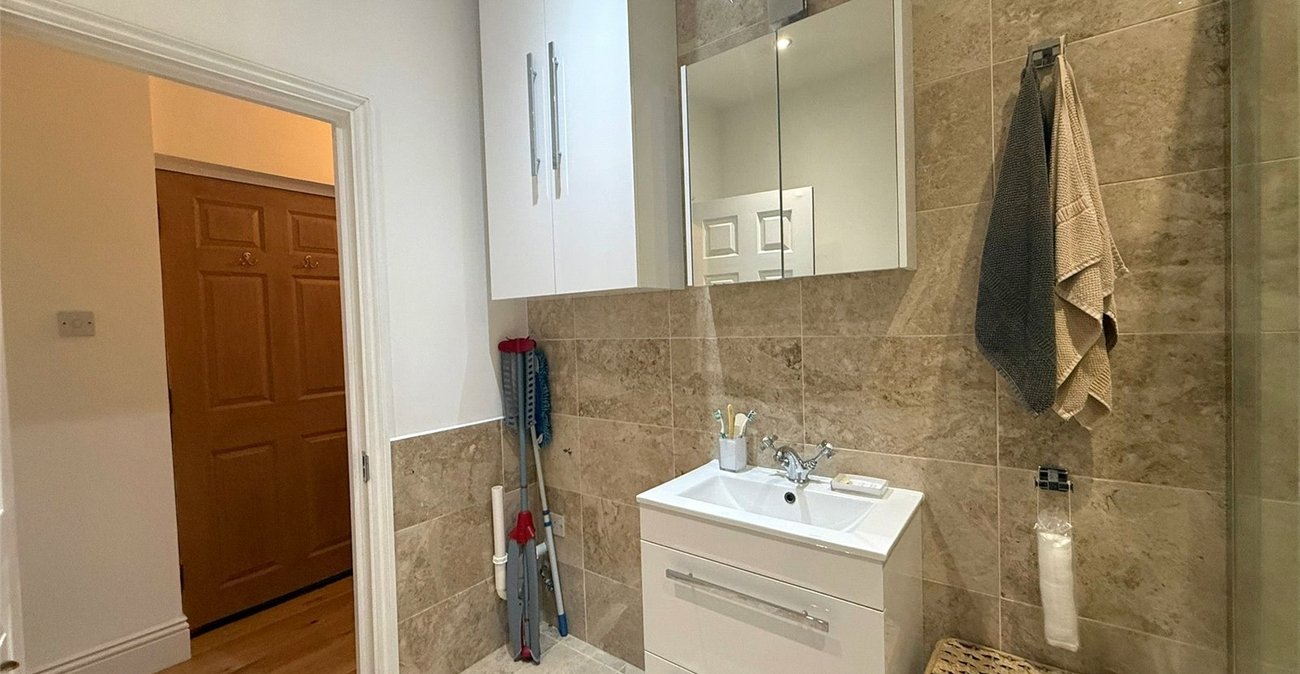 1 bedroom property for sale in 88 West Street | Robinson Michael & Jackson