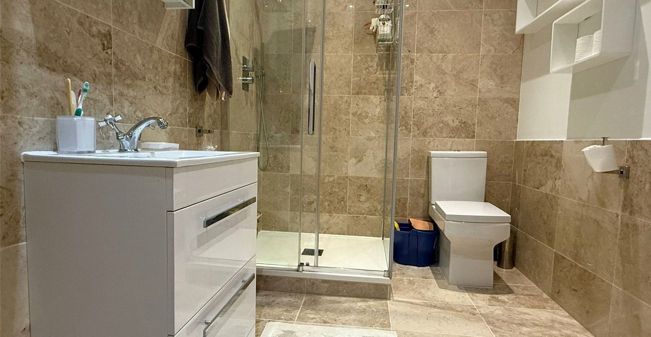 1 bedroom property for sale in 88 West Street | Robinson Michael & Jackson