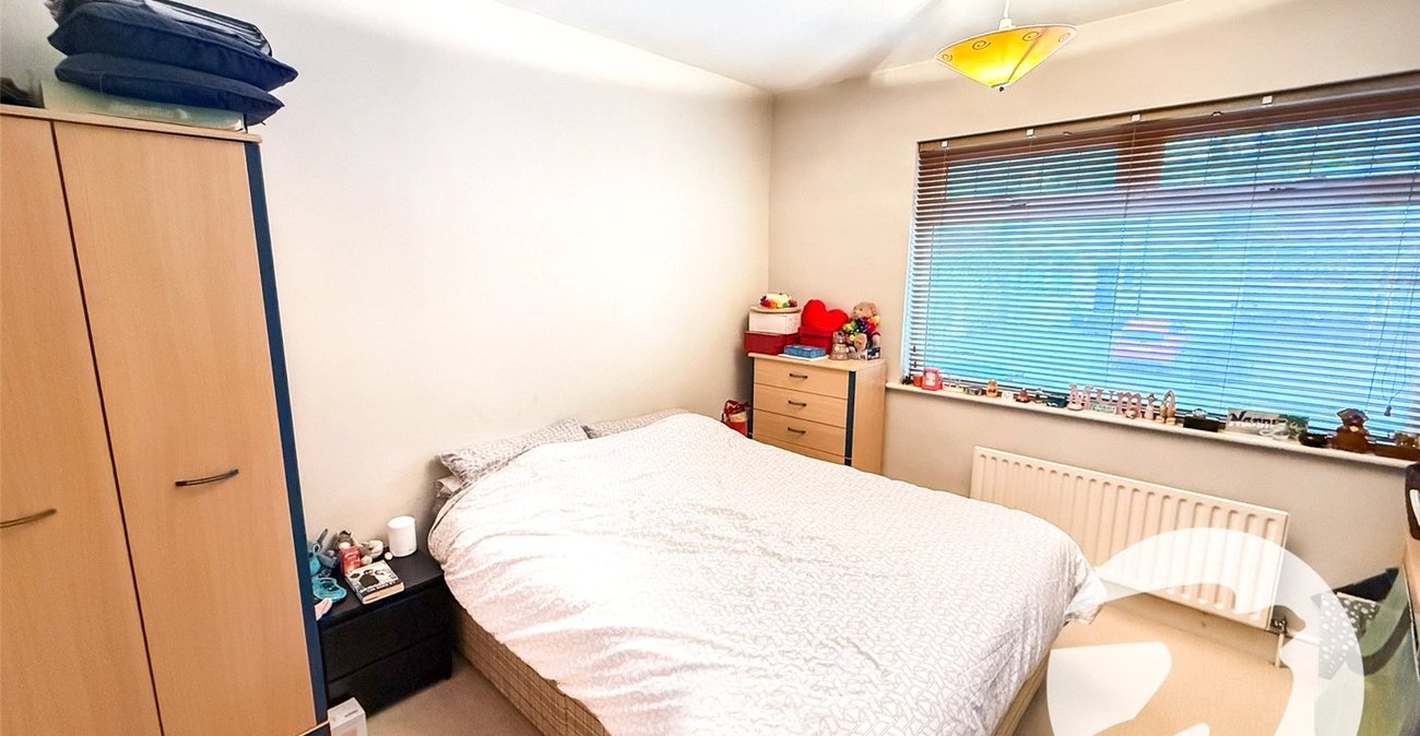 4 bedroom house for sale in London | Robinson Jackson