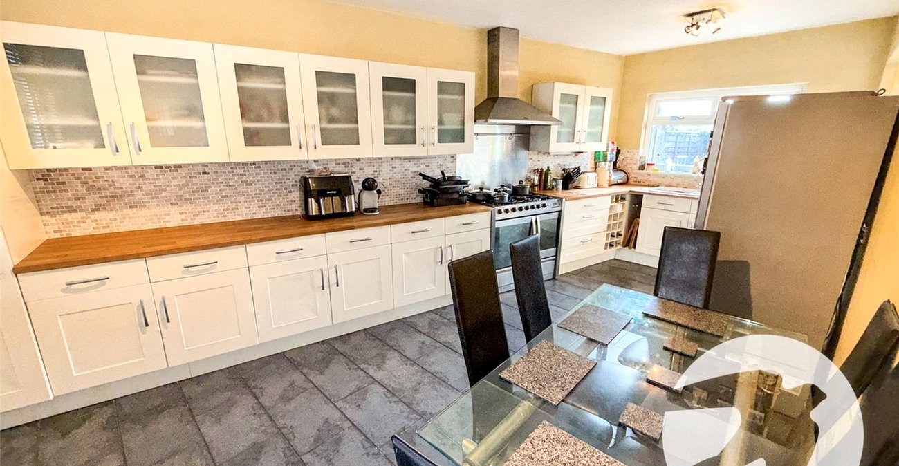 4 bedroom house for sale in London | Robinson Jackson