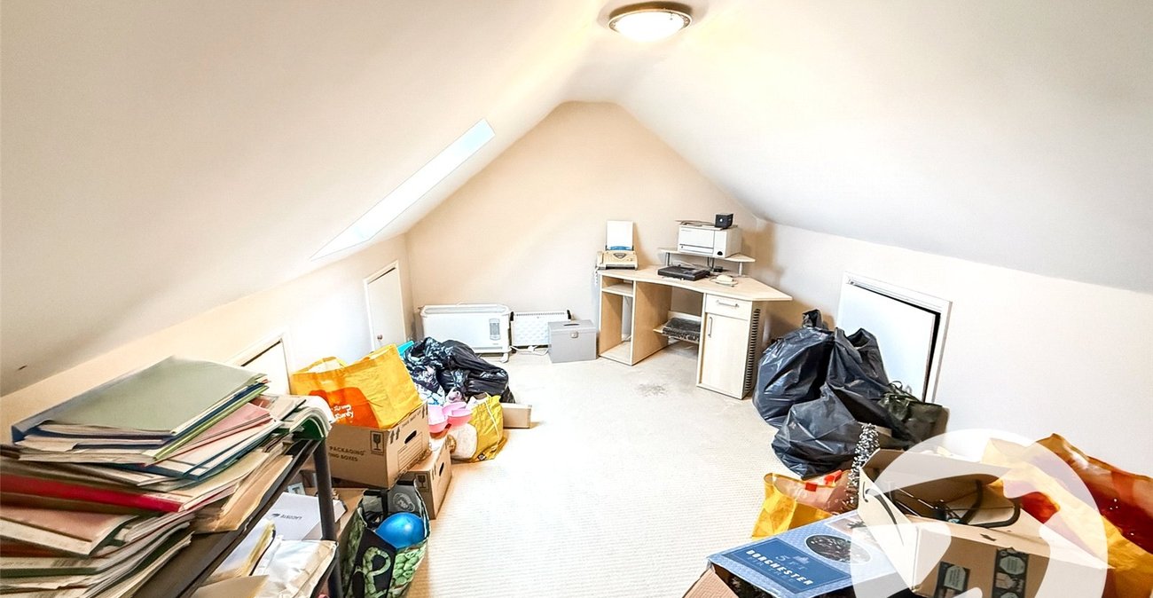 4 bedroom house for sale in London | Robinson Jackson