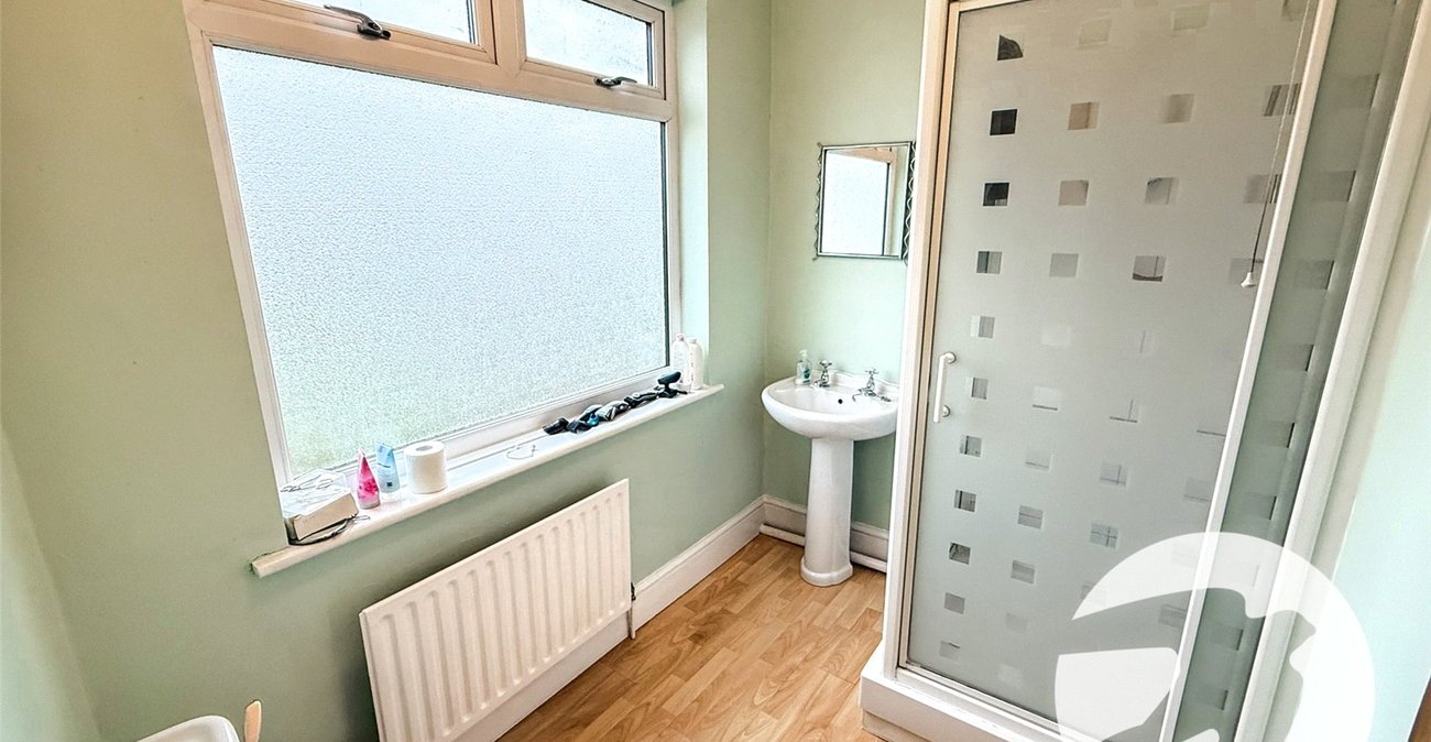 4 bedroom house for sale in London | Robinson Jackson