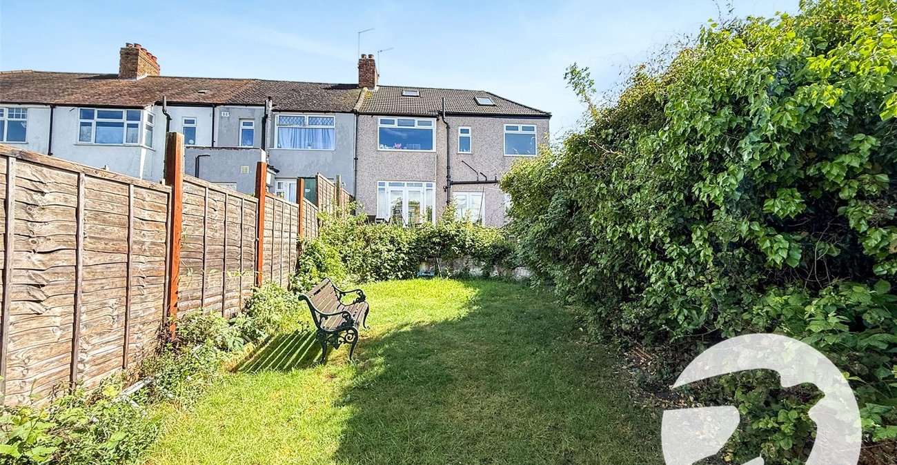 4 bedroom house for sale in London | Robinson Jackson