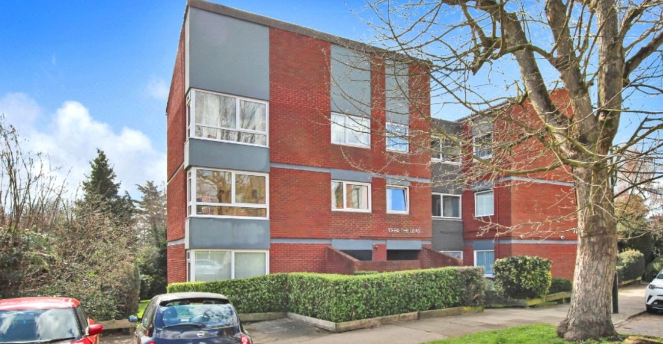 2 bedroom property for sale in Shooters Hill | Robinson Jackson