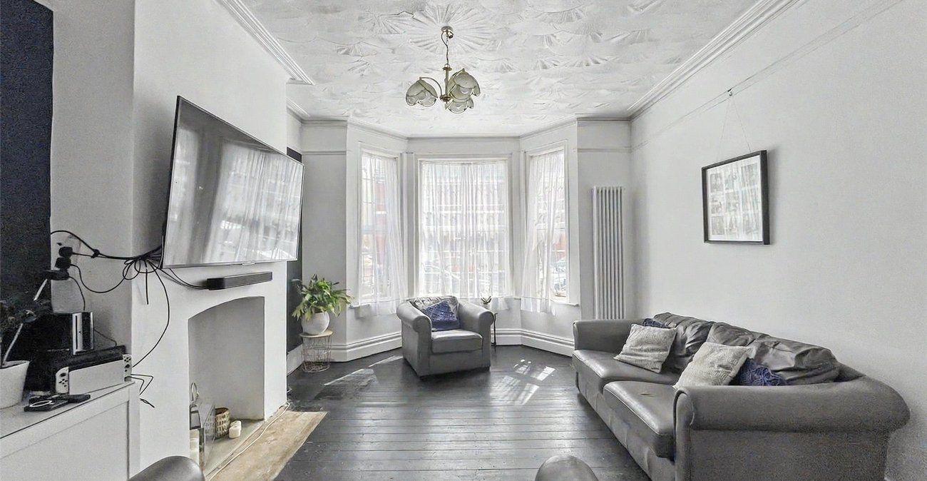 4 bedroom house for sale in Gillingham | Robinson Michael & Jackson
