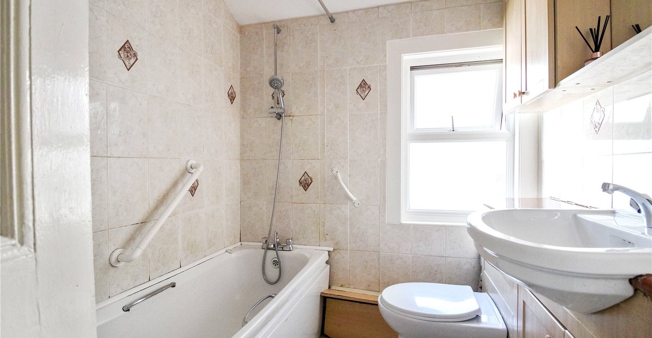 4 bedroom house for sale in Gillingham | Robinson Michael & Jackson