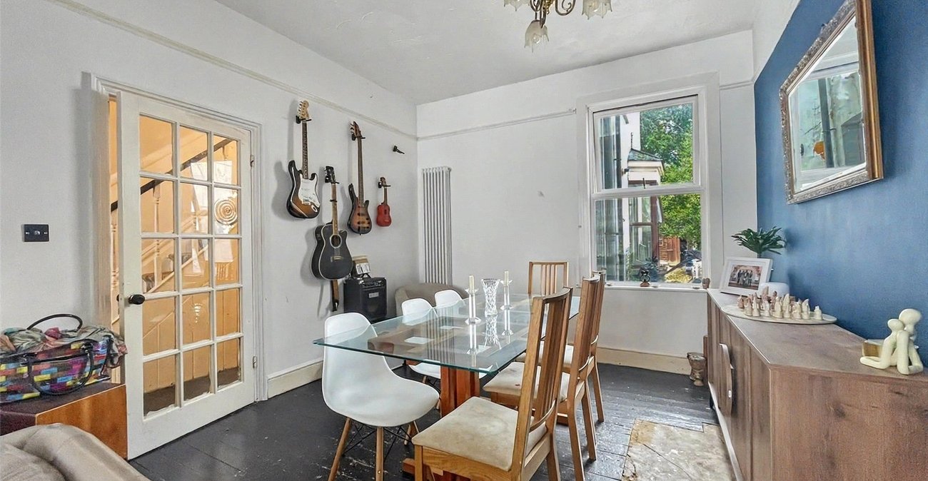 4 bedroom house for sale in Gillingham | Robinson Michael & Jackson