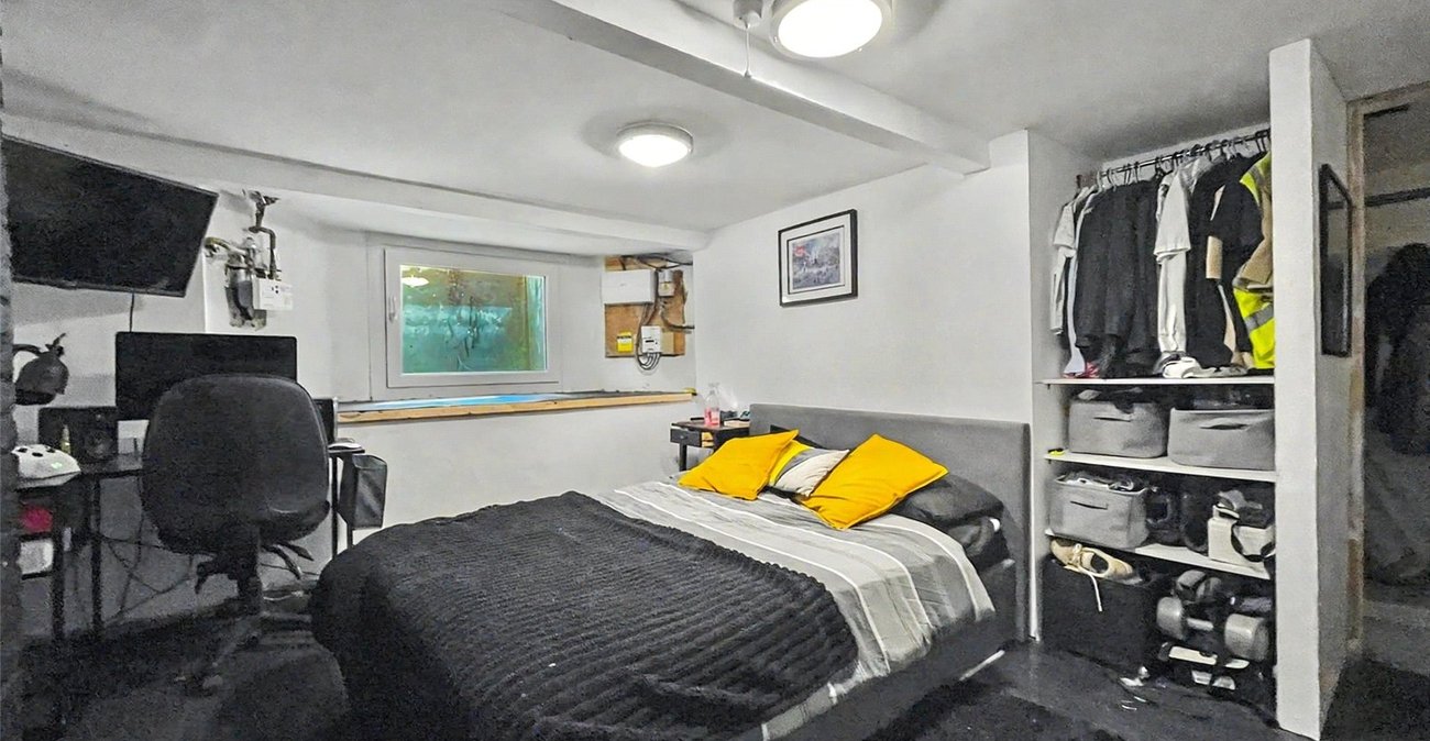 4 bedroom house for sale in Gillingham | Robinson Michael & Jackson