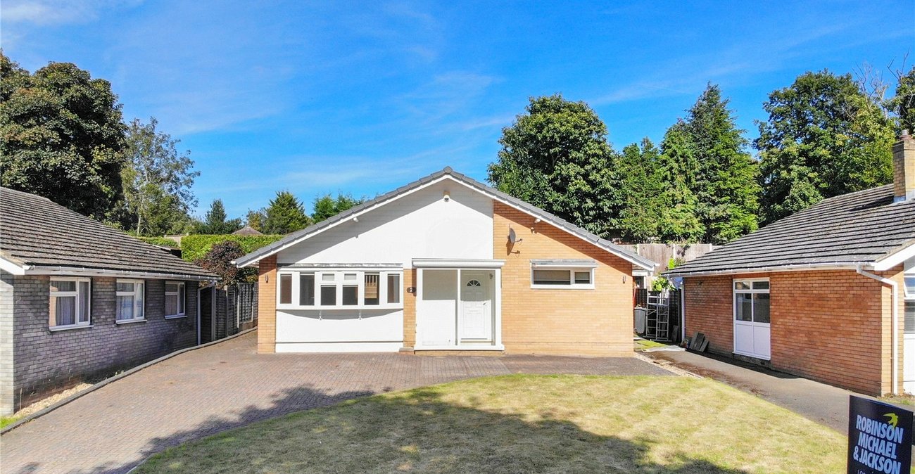 3 bedroom bungalow for sale in Maidstone | Robinson Michael & Jackson