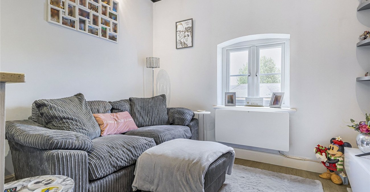 1 bedroom property for sale in Gravesend | Robinson Michael & Jackson
