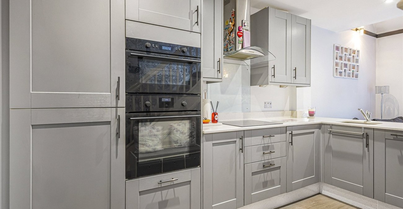 1 bedroom property for sale in Gravesend | Robinson Michael & Jackson