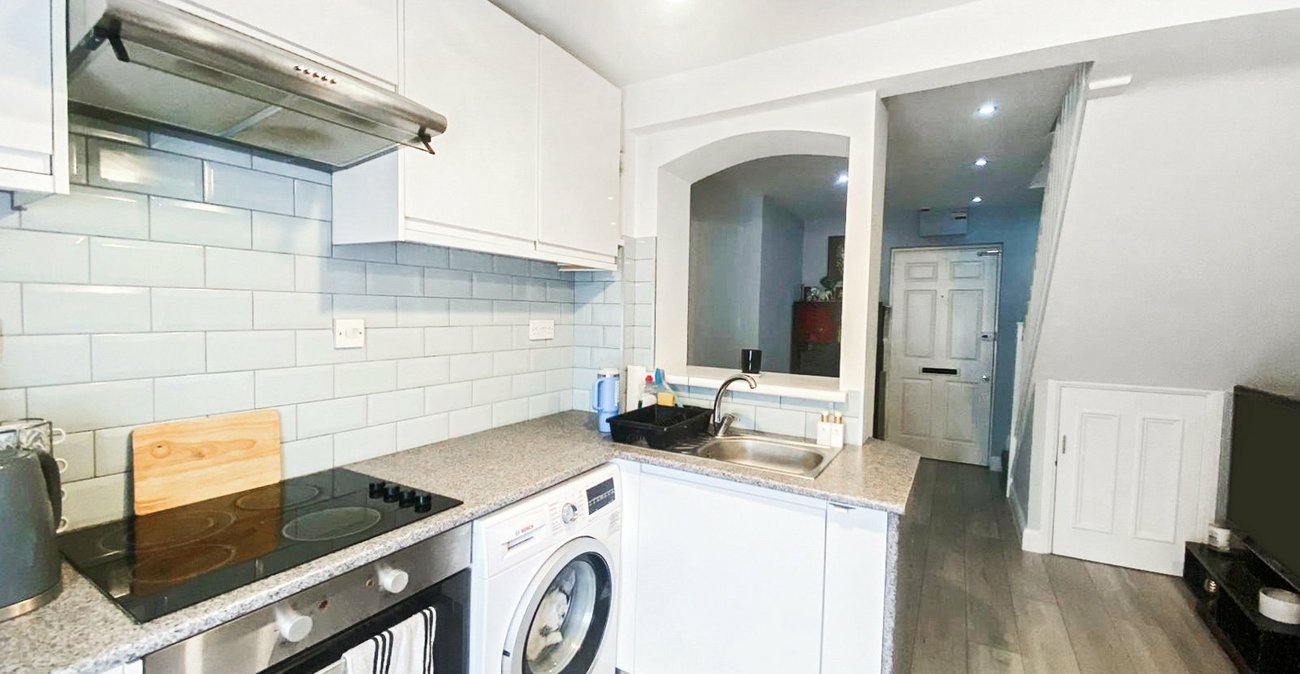 1 bedroom property for sale in Gravesend | Robinson Michael & Jackson