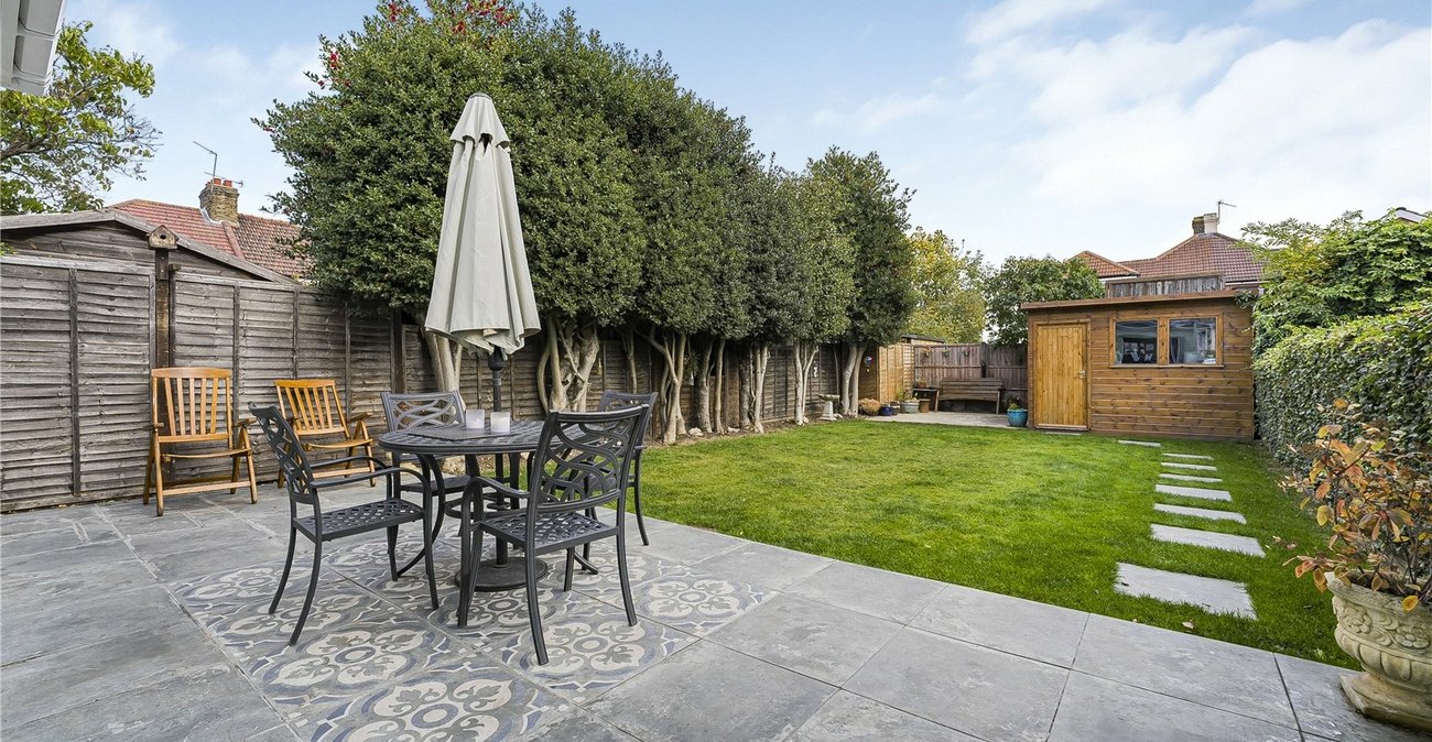 4 bedroom house for sale in Welling | Robinson Jackson