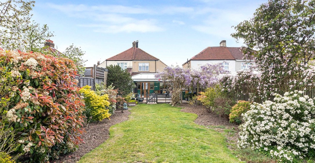 4 bedroom house for sale in Welling | Robinson Jackson