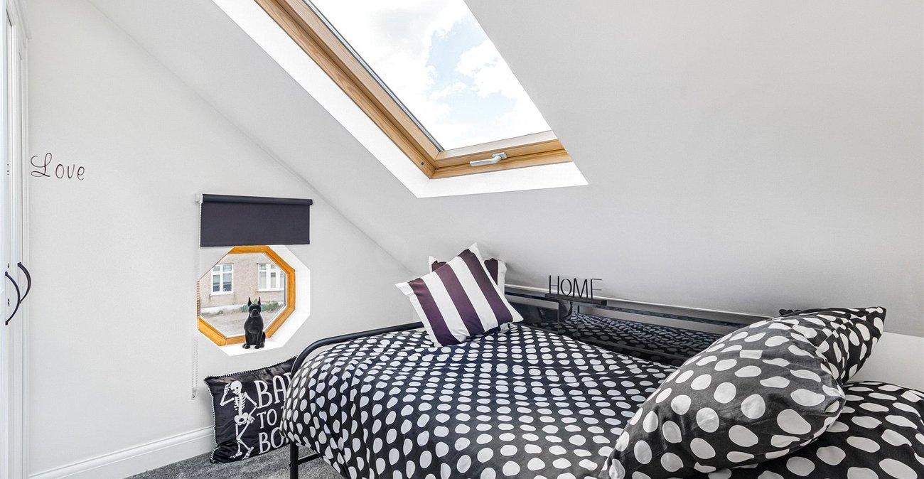 4 bedroom house for sale in Welling | Robinson Jackson