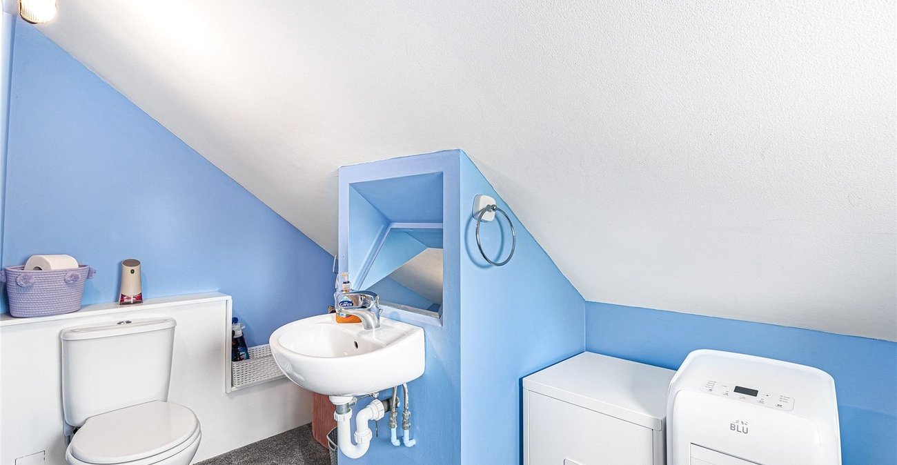 4 bedroom house for sale in Welling | Robinson Jackson