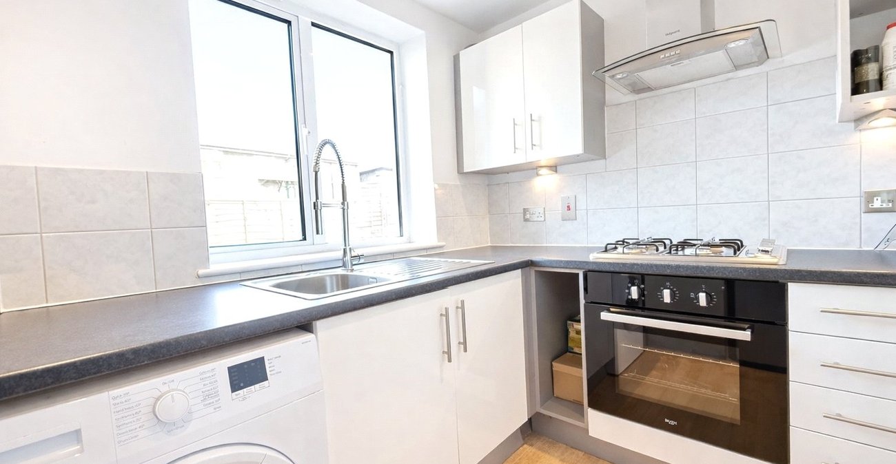 1 bedroom property for sale in London | Robinson Jackson